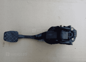 VW Touran I pedał  hamulca 3