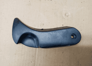 Klamka raczka dźwignia otwierania maski BMW 5 E39 8226621 11970213 2