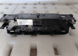 Panel klimatyzacji Audi 4J3820043B 5