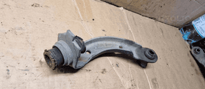 Uchwyt mocowanie sanek wózka lewe Renault Clio III 8200127324L 2
