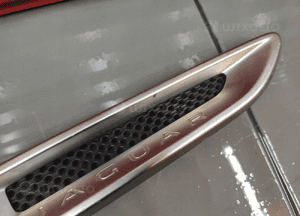 Jaguar xf ii X260 3.0D listwa błotnika prawa kratka wlot 4