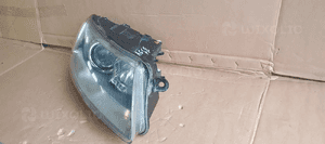 Lampa prawy przód przednia prawa XENON Audi A6 C6 3
