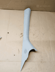 Osłona poszycie słupka prawy przód Mercedes W169 A1696901825 1