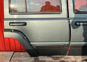 Jeep commander xh xk drzwi prawy tył oryginał ładne 8