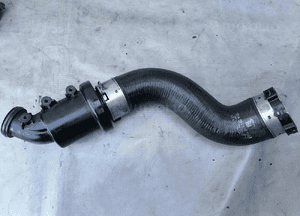 Przewód powietrza intercoolera Mercedes C W204 E W212 2.2cdi 2045286682 1