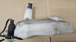 Lancia Ypsilon 2 II zbiorniczek spryskiwaczy 2