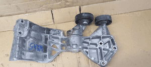 Podstawa łapa alternatora rolki Mercedes B-Klasa W245 2.0 CDI 6