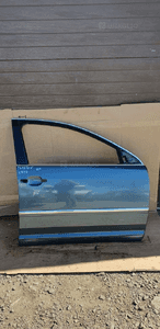 Drzwi prawy przód przednie prawe VW Phaeton LR7T 1