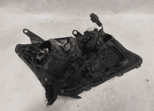 Przod przednia lampa lewa toyota avensis 6