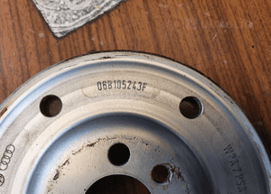 Kolo Pasowe 06B105243F Walu Korbowego 1.8 T 2.0 ALT FSI Benzyna Audi A4 B6 B7 VW 7