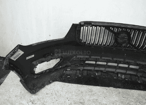 Volvo XC40 na 4 pdc z grilem idealny zderzak przedni 4