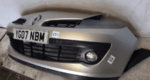 Zderzak przód przedni renault clio 3 iii TED69 srebrny halogeny 3