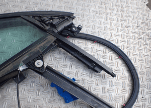 SZYBA MECHANIZM PRAWY PRZÓD AUDI A4 B6 RADOM 4
