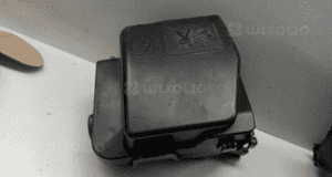 DACIA SANDERO II obudowa skrzynki bezpieczników 1