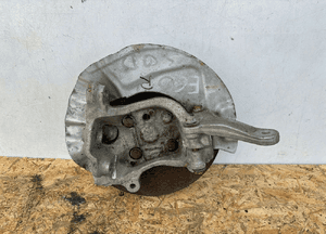 BMW 5 E60 E61 Zwrotnica przednia Prawa - 16404 1