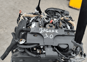 Silnik jaguar xf X250 2.7D ajd kompletny 1