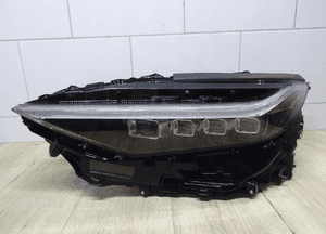 Toyota Bz4X lampa lewa full led 1