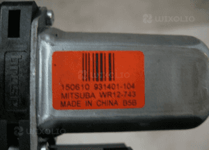 JEEP GRAND CHEROKEE WK2 SILNICZEK SZYBY LEWY PRZÓD 4