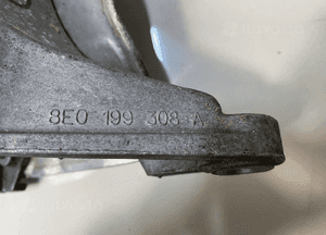 Audi A4 B6 2.0 łapa mocowanie silnika poduszka prawa 8E0199308A 8E0199382B 4