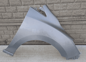 Mazda 5 v 10-18 błotnik przedni prawy 1