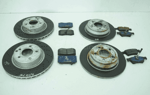 Tarcze przod tył klocki tył kpl borg end beck mercedes SL350 R230 1
