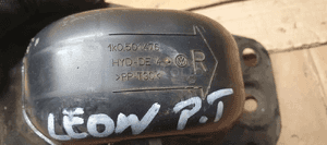 Wahacz prawy tył tylny prawy Seat Leon II 1K0505226H 6