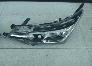 Toyota corolla E16 lift 2016 lampa prawa lewa led oryginał ładna 7