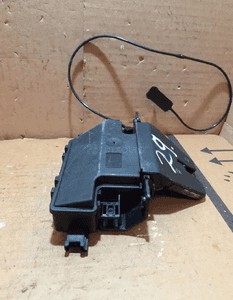 Zamek klapy bagaznika bmw E87 E90 7840617 2