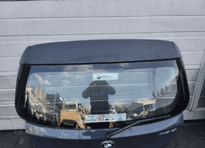 Klapa bagażnika tylna tył bmw E81 E87 2
