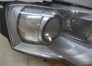 Lampa przód  XENON skret 3C0941752D VW PASSAT B6 4