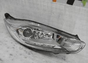Ford fiesta MK7 lift led soczewka lampa przednia prawa 1