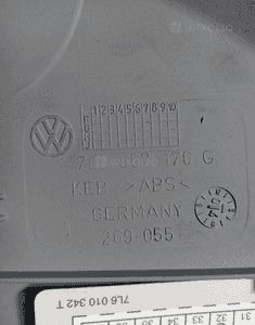 Osłona zaślepka deski konsoli prawa VW Touareg 7L6857176G 3