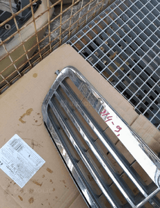 Atrapa grill mercedes c-klasa W204 w 204 8