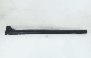 Listwa progowa prawa audi A4 B9 kombi allroad 15- 1