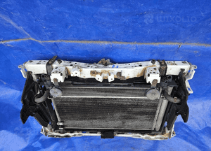 Toyota PRIUS III 09-15 pas przedni chłodnice komplet 2