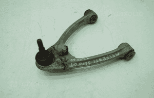 WAHACZ PRZOD PRAWY GORNY MASERATI 3200GT 98 1