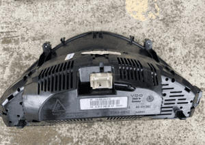 Mercedes e 211 biały licznik zegary diesel avantgarde 9