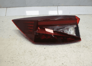 Skoda enyaq iv 4 lampa lewy tył lewa tylna led 2
