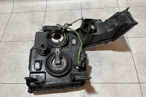 JEEP COMMANDER XK XH LAMPA LEWA ORYGINAŁ UK BDB 6