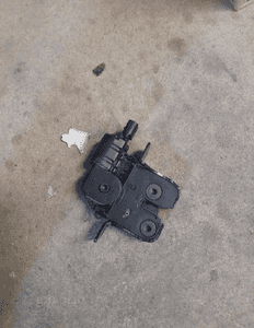 Renault Scenic III Zamek klapy bagażnika 646300003r 3