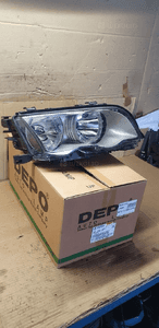 Lampa prawy przód przednia prawa BMW 3 E46 NOWA DEPO ALKAR 2786849 3