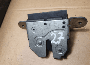 ZAMEK KLAPY BAGAŻNIKA FIAT GRANDE PUNTO Opel Corsa d 55701971 2