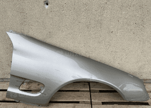 Blotnik przod przedni prawy mercedes sl W230 A230 bardzo ladny 1