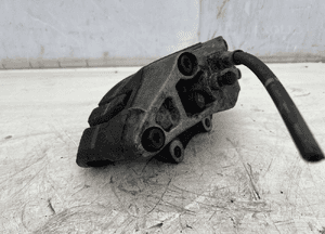 VOLVO V40 II 2,0D ZACISK HAMULCOWY FOMOCO LEWY PRZÓD 6