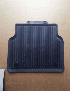 Dywaniki gumowe Audi A8 4H0061511 tył 3