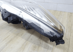 Lampa przednia prawa ford kuga MK2 lift xenon 6