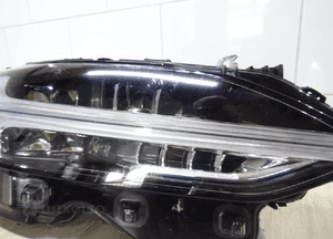 Volvo S90 V90 lampa prawa przód full led 31468901 4249 3