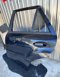 MERCEDES ML 164 drzwi tylne lewe lakier  359 / 197 6