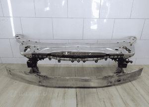 BELKA  PAS ZDERZAKA w205 A2056202034 mercedes 1