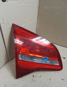 Opel meriva b 10-17 lampa lewa tyl w klape 1